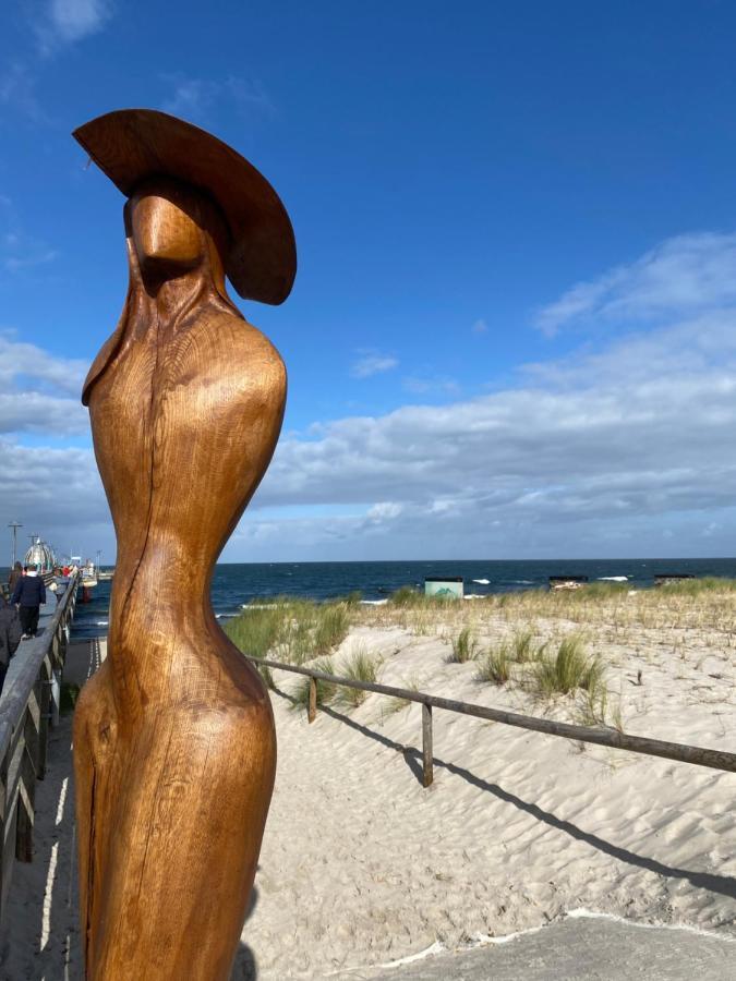 Freistehendes Einfamilienhaus Mit Boddenblick Naehe Ostsee Fuhlendorf  Exteriör bild