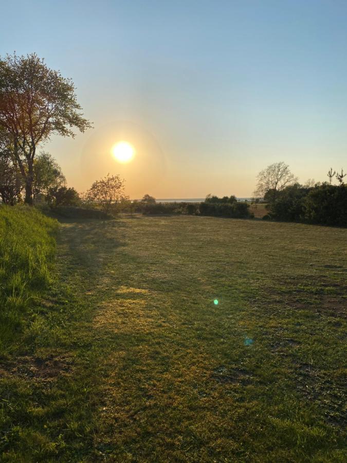 Freistehendes Einfamilienhaus Mit Boddenblick Naehe Ostsee Fuhlendorf  Exteriör bild